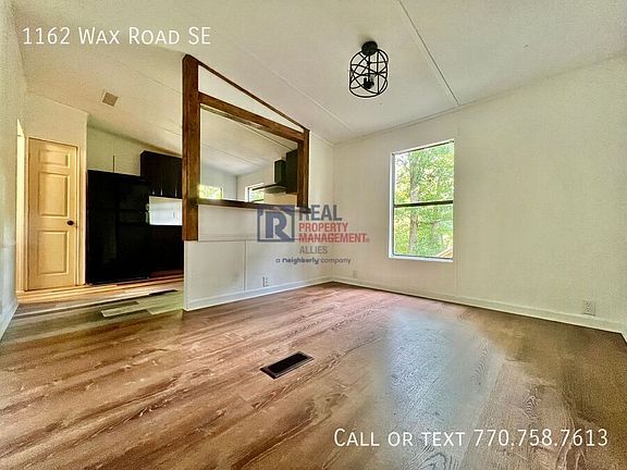5th image of 1162 Wax Rd SE