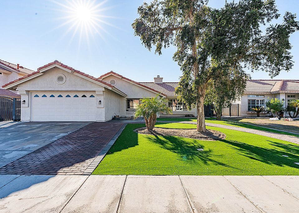 1st image of 588 Larkspur Ln