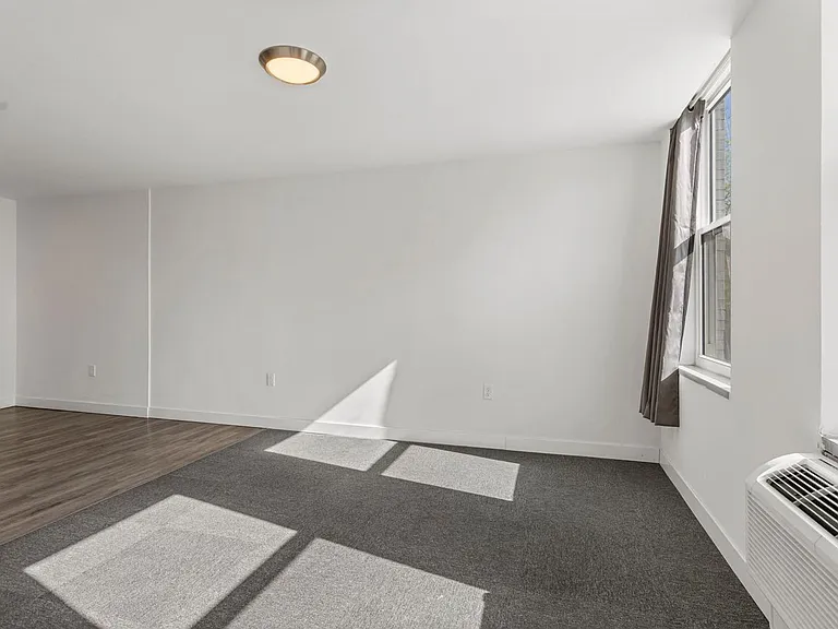 703 N Park 704 Tarn — Photo 7