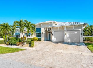 201 NE 6th Ct, Boca Raton, FL 33432