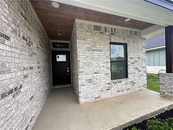 2nd image of 2571 Dove Crossing Ln