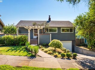 5114 SW View Point Ter, Portland, OR 97239