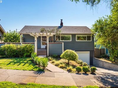 5114 SW View Point Ter, Portland, OR, 97239