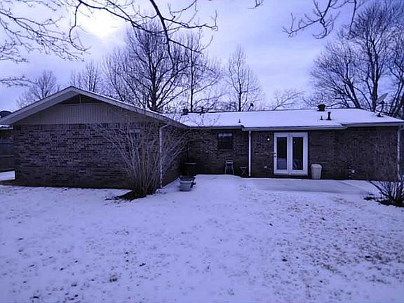 3rd image of 3190 N Malinda Dr