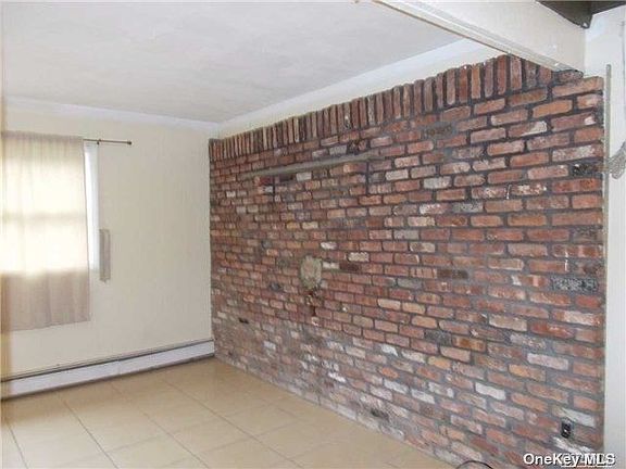 5th image of 66 Pentmoor Dr