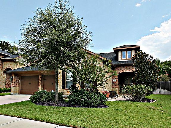 THIS HOME OFFERS ALL THE UPGRADES AND AMENITIES OF THE LARGER HOMES IN A MORE INTIMATE SIZE