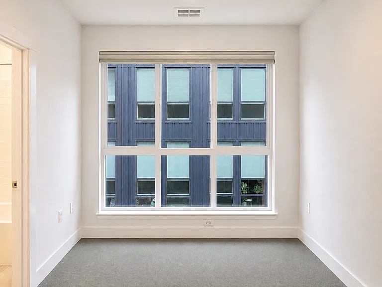 18518 96th Dr NE #B — Photo 13