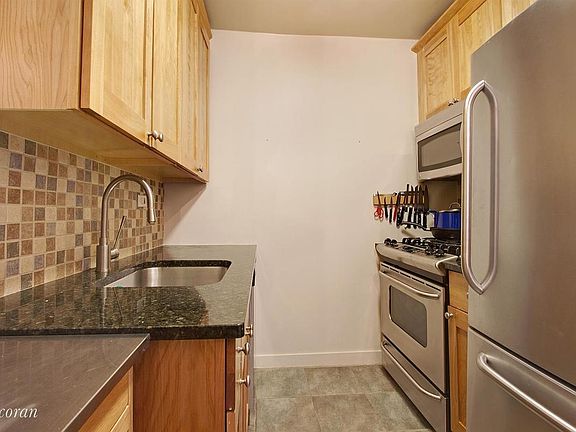 2nd image of 220 E 65th St APT 20N