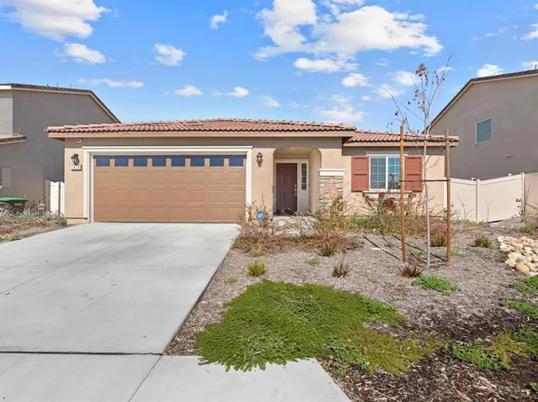 1819 Saddle Ranch Trl, San Jacinto, CA 92582