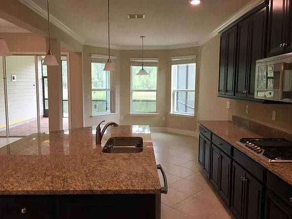 5th image of 714 Aspen Leaf Dr