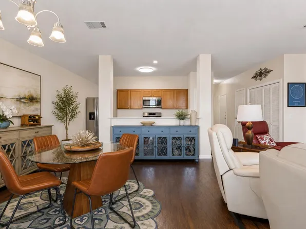 120 Holland St, Hutto, TX 78634
