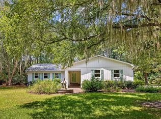2279 Waverly Rd., Pawleys Island, SC 29585