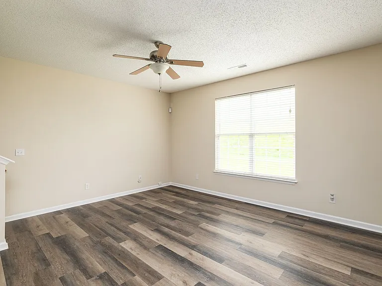 3804 Raintree Dr — Photo 10