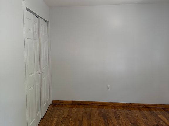 3rd image of 3232 N Chestnut Dr #1
