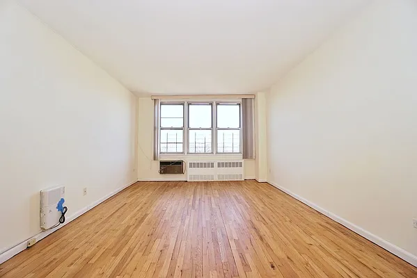 Sold by Remax Edge | media 13