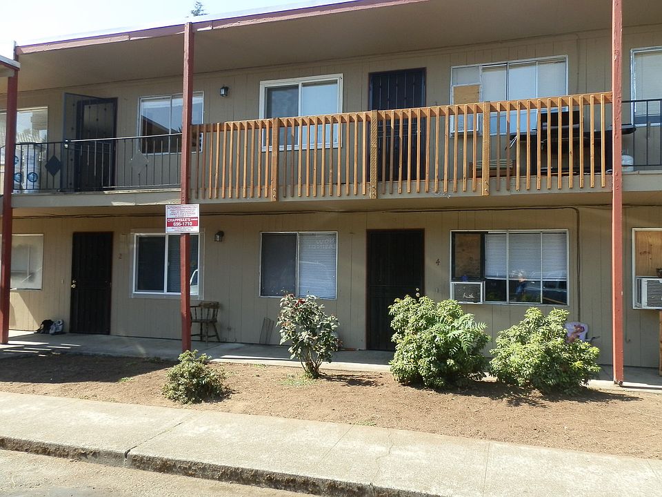 1st image of 1806 E Fourth Plain Blvd APT 8
