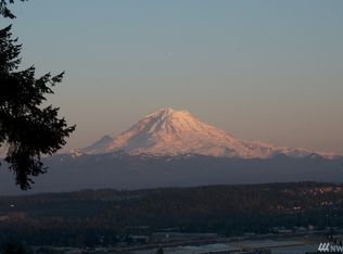 714 Hi Crest Dr, Auburn, WA 98001