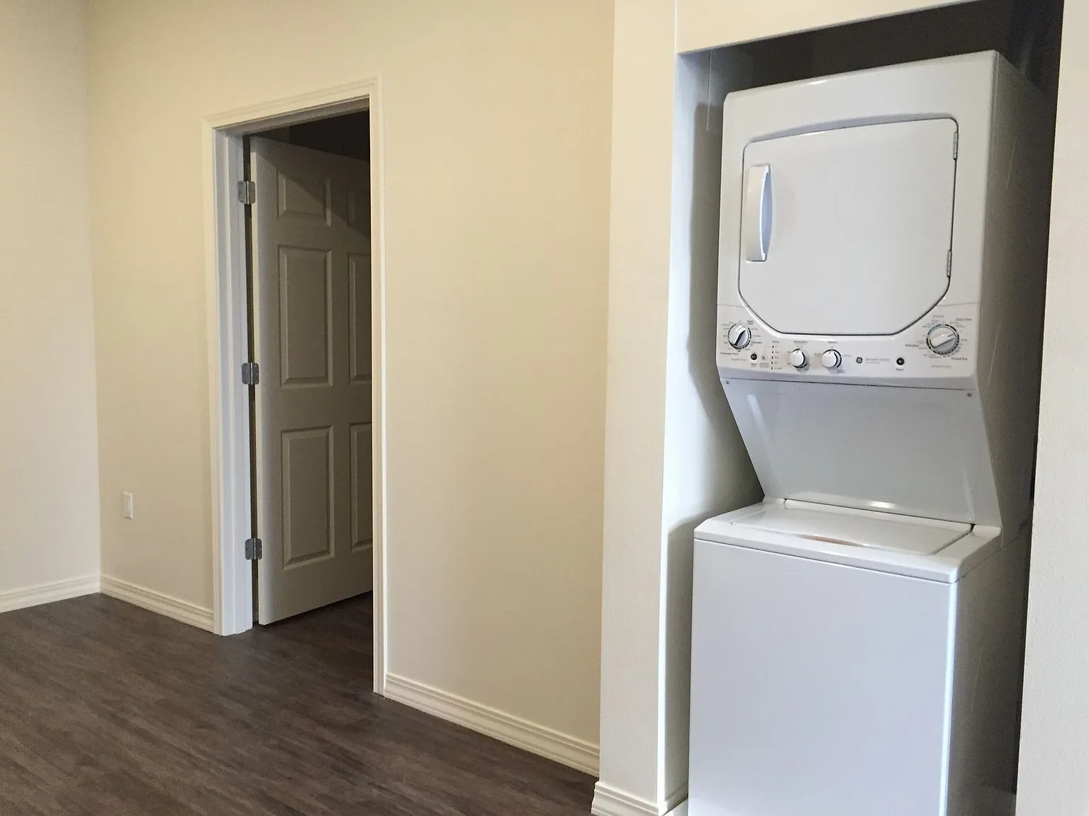 Cathedral Flats — Photo 1