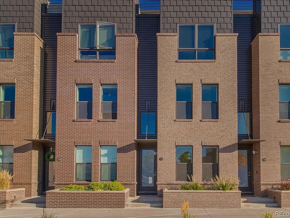 1st image of 2438 Welton St #9