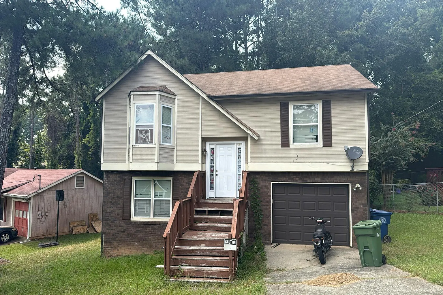 305 Fennel Way SW photo 1