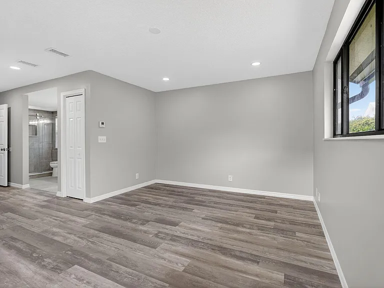 6119 Mullin St — Photo 18
