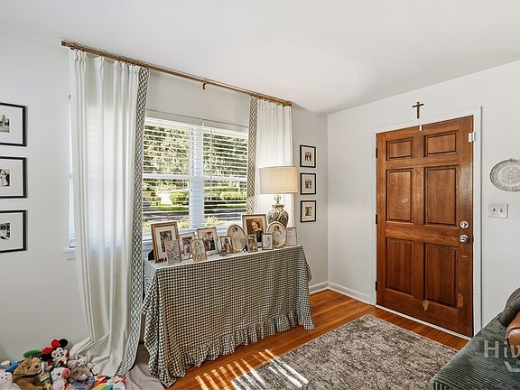 5th image of 614 Early Street