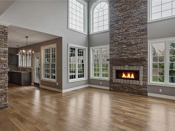 2nd image of 26 Ridgeview Ln