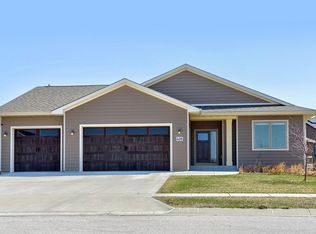 408 Hawthorne St, Gilbert, IA 50105