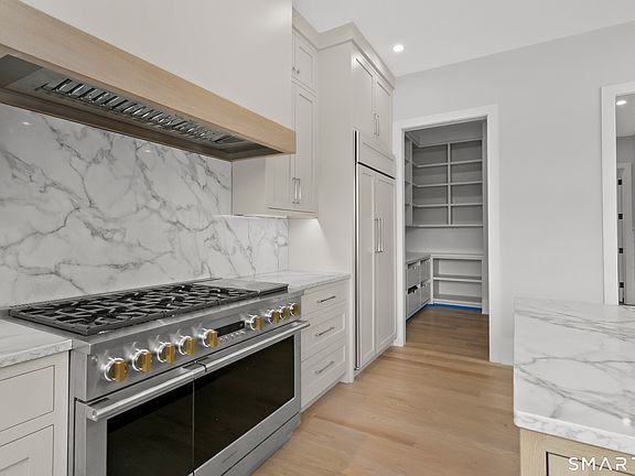 5th image of 110 porters hill Road