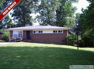 4206 Hampshire Dr, Greensboro, NC 27405