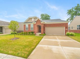 50187 Sawyer Rd, Canton, MI 48188