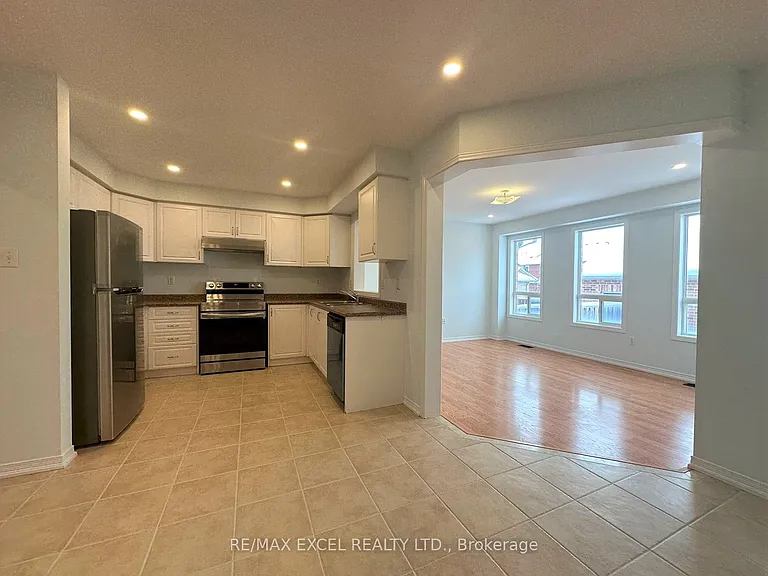 588 Hoover Park Dr — Photo 7