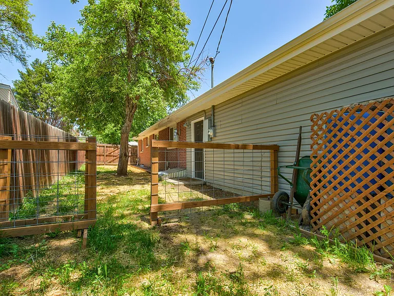 5303 Jellison St — Photo 24