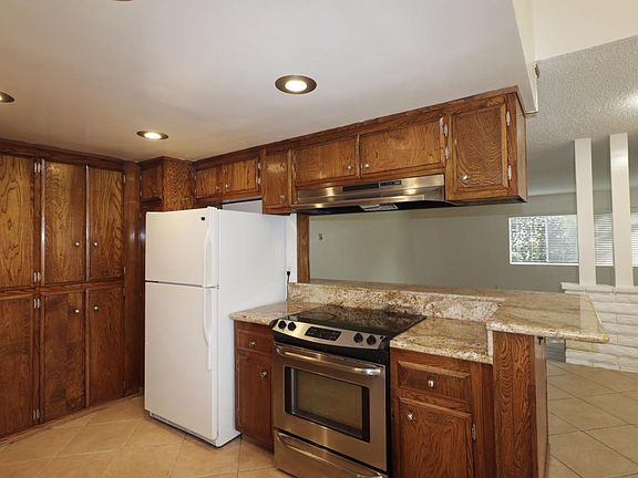 5th image of 208 Mira Mar Ave #1-0208-01