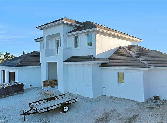 4th image of 476 Tarpon Ct