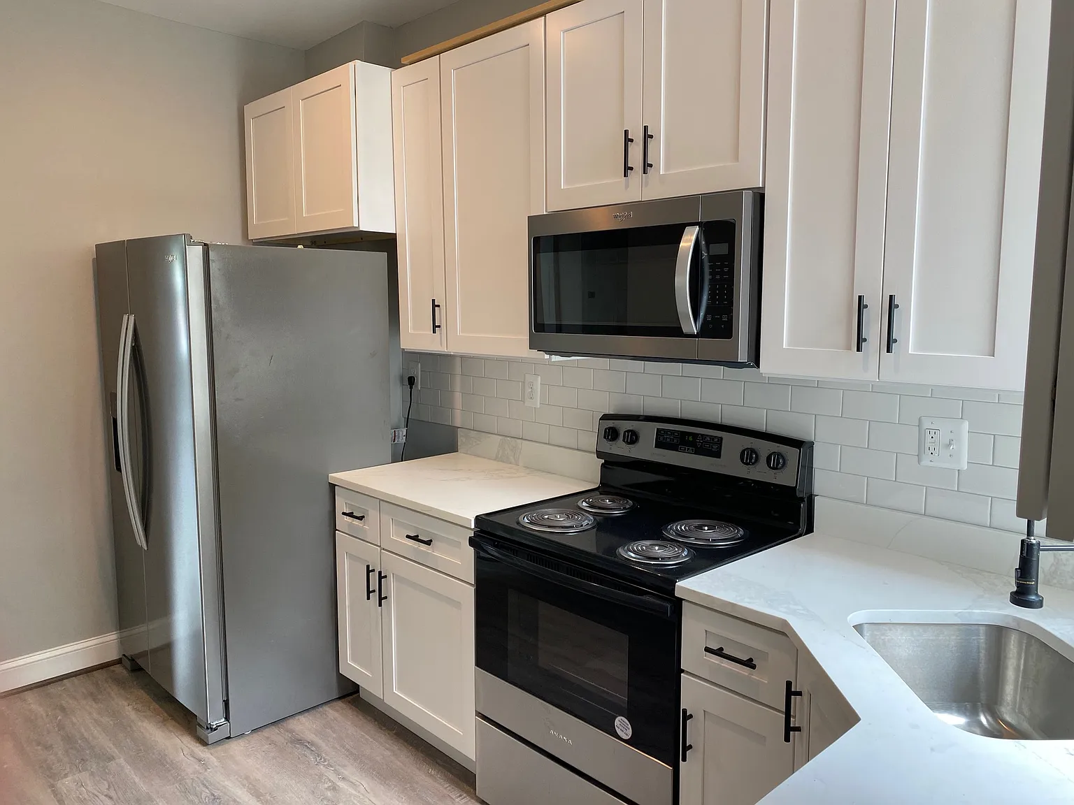 1 bed, $700 — Photo 3