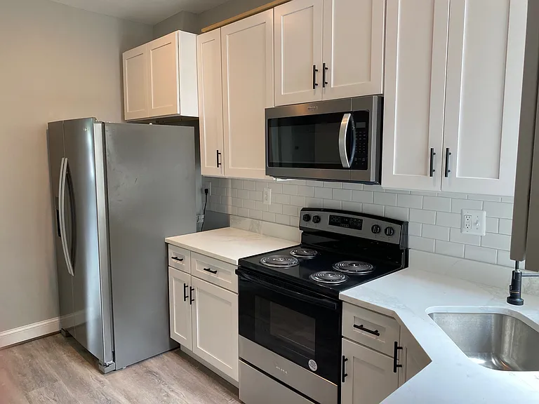 2311 Anoka Ave — Photo 3