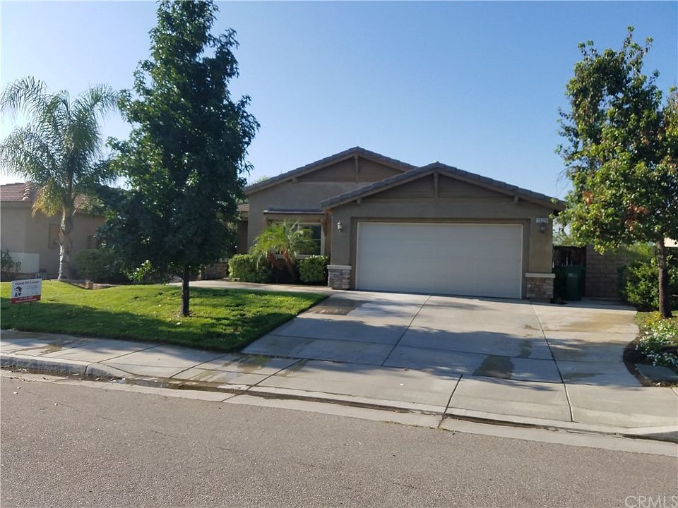 1st image of 23729 Cheyenne Canyon Dr