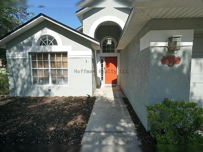 6921 Jamestown Manor Dr — Photo 2