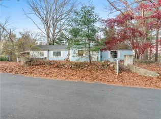 14 Weaver Rd, Johnston, RI 02919