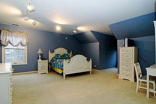 3rd image of 4 Bridlewood Ln
