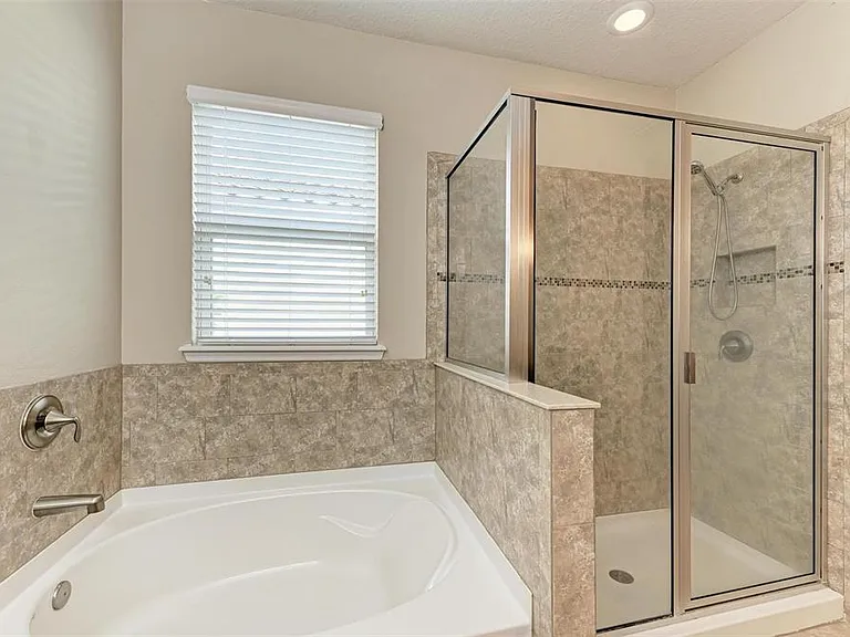 2937 Oriole Dr — Photo 17
