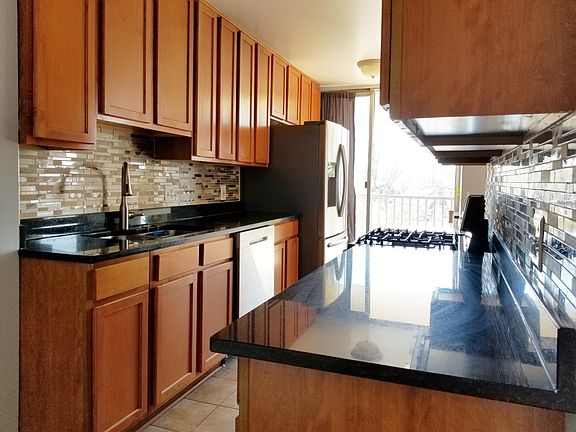 3rd image of 3333 University Blvd W APT 302