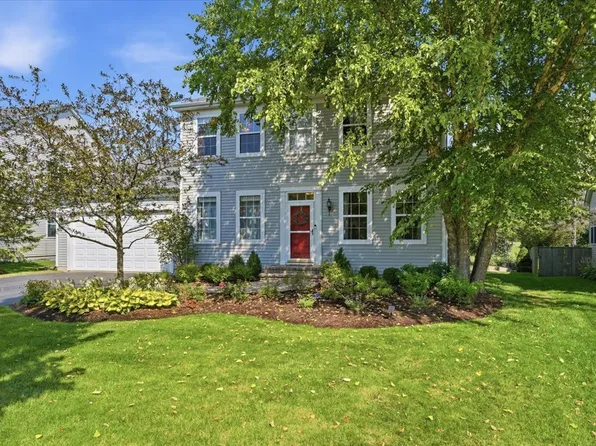 2323 Trailside Ln, Wauconda, IL 60084
