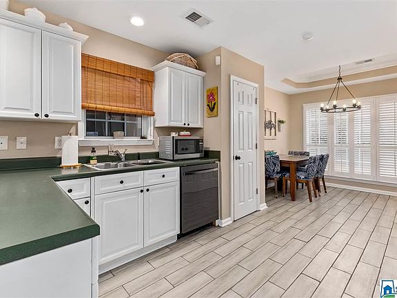 4th image of 209 Hidden Creek Dr