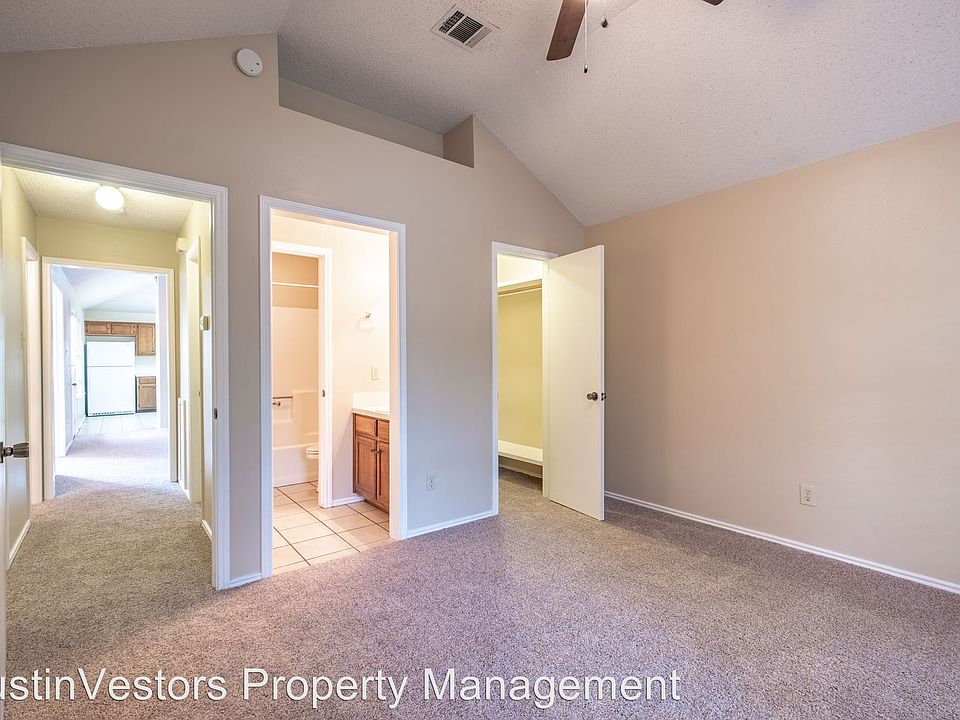 1st image of 827 Mica Ln