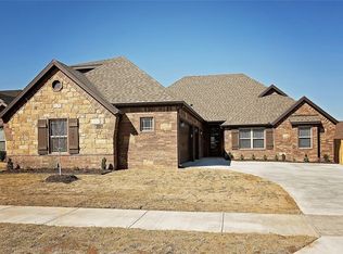 3504 SW Willowbrook Rd, Bentonville, AR 72712