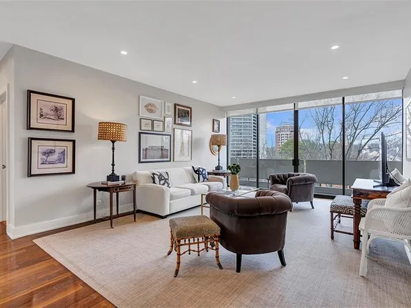 2575 Peachtree Rd NE APT 11-D, Atlanta, GA 30305