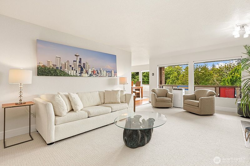 4th image of 1130 5th Avenue S #201