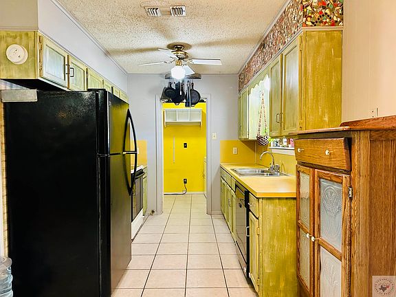 4th image of 4804 Parkland Dr